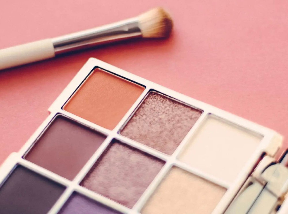 千億秋冬美妝市場